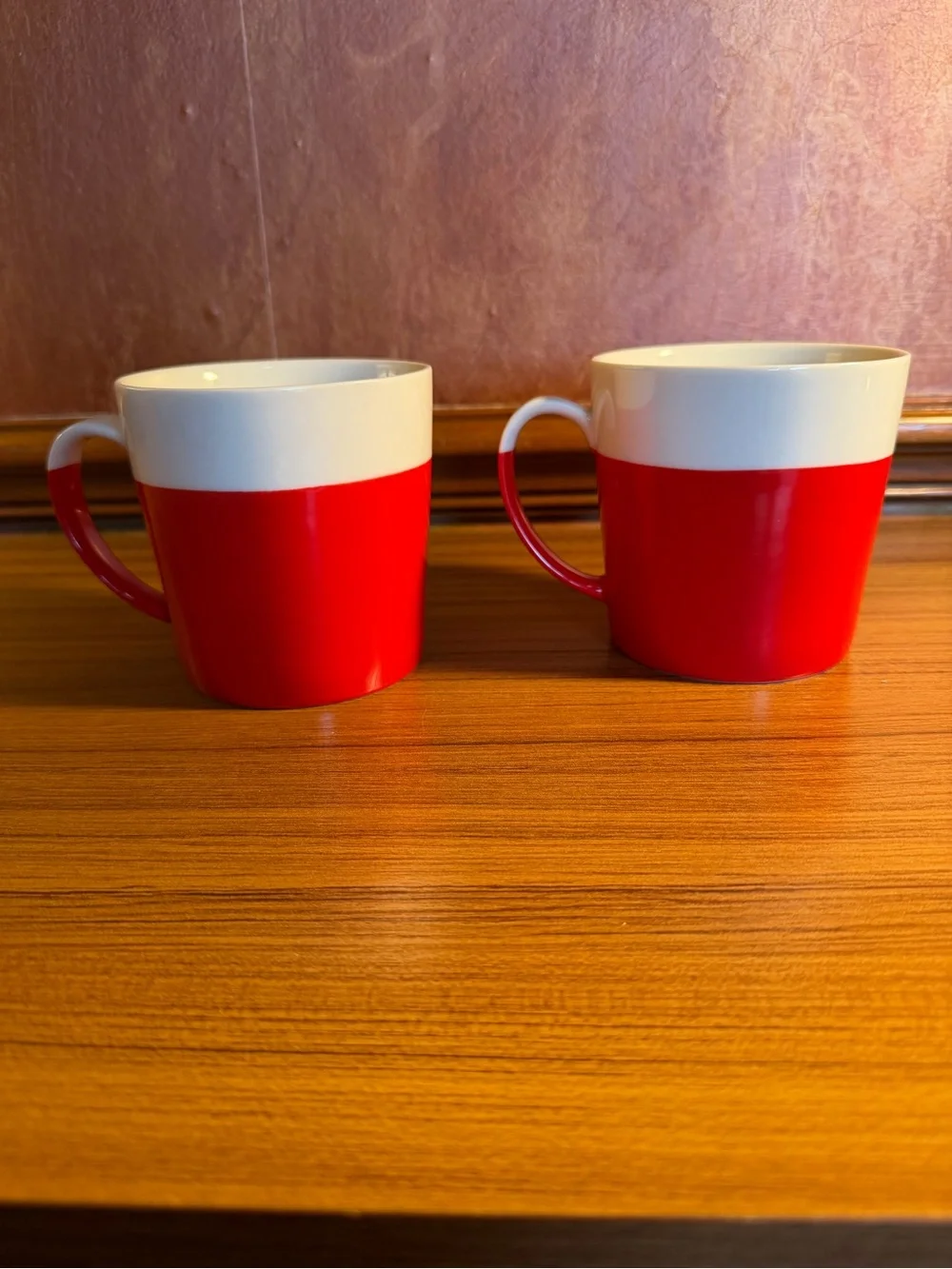 SET OF 2 Crate & Barrel Coffee Mugs Red White Dipped Glaze New No Tags 14oz